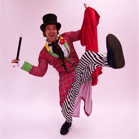 Entertain Your Kids with a Magic Show near Me